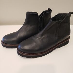 Zara Boys Boots - sz 38